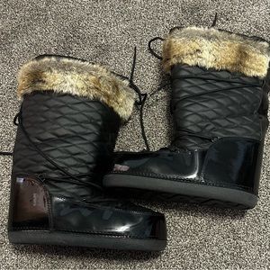 Cape Robin Black Mid Calf Polar Moon Boots With Faux Fur Size 41